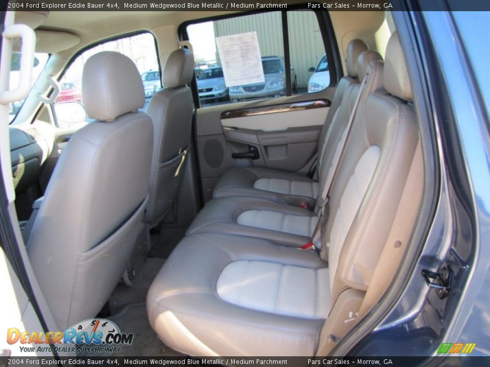 2004 Ford Explorer Eddie Bauer 4x4 Medium Wedgewood Blue Metallic / Medium Parchment Photo #8