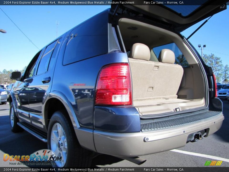 2004 Ford Explorer Eddie Bauer 4x4 Medium Wedgewood Blue Metallic / Medium Parchment Photo #10