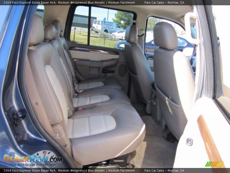 2004 Ford Explorer Eddie Bauer 4x4 Medium Wedgewood Blue Metallic / Medium Parchment Photo #11