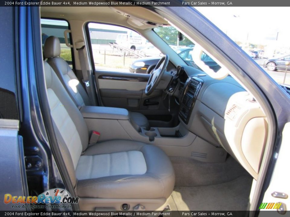 2004 Ford Explorer Eddie Bauer 4x4 Medium Wedgewood Blue Metallic / Medium Parchment Photo #12