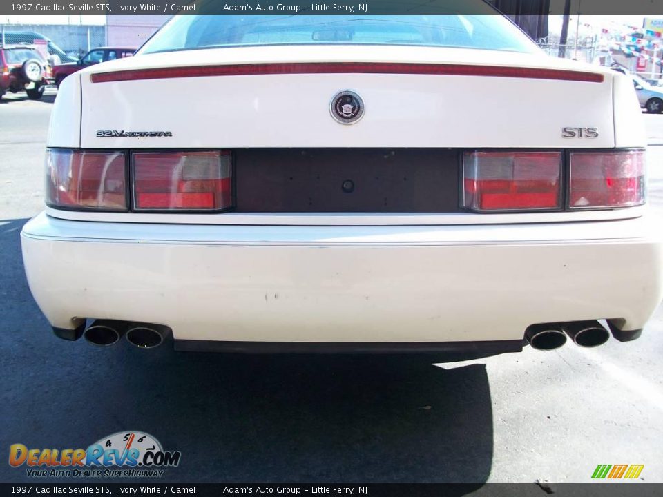 1997 Cadillac Seville STS Ivory White / Camel Photo #5