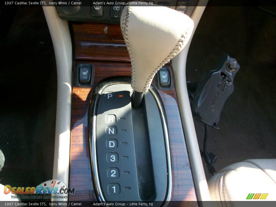 1997 Cadillac Seville STS Ivory White / Camel Photo #13