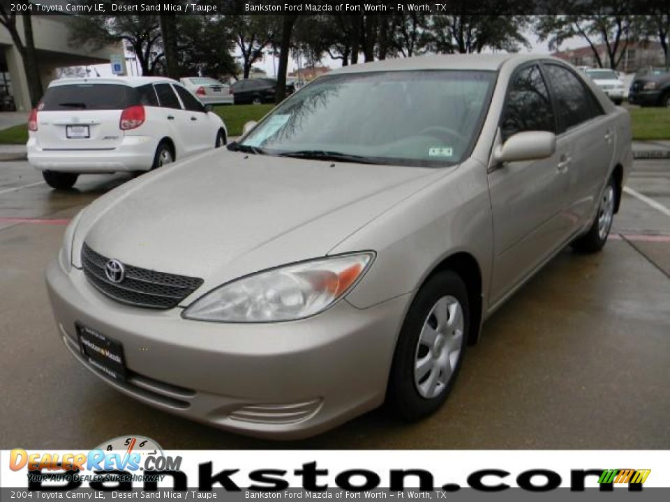 2004 Toyota Camry LE Desert Sand Mica / Taupe Photo #1