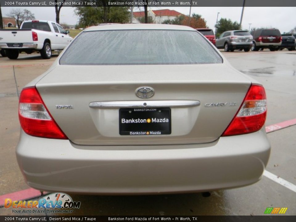 2004 Toyota Camry LE Desert Sand Mica / Taupe Photo #4