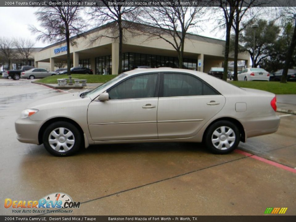 2004 Toyota Camry LE Desert Sand Mica / Taupe Photo #5