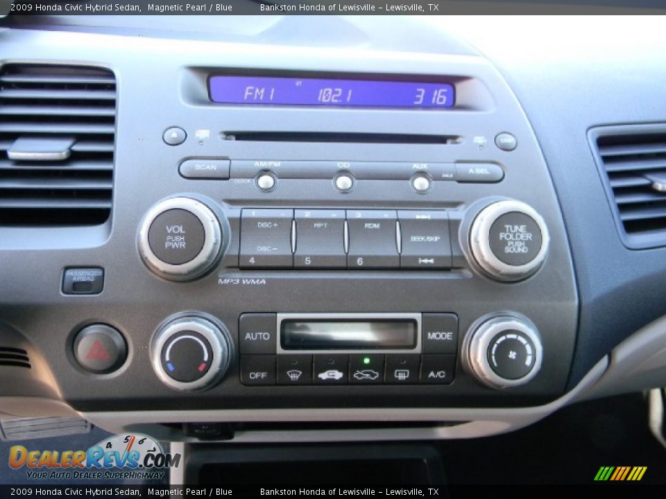 Controls of 2009 Honda Civic Hybrid Sedan Photo #12
