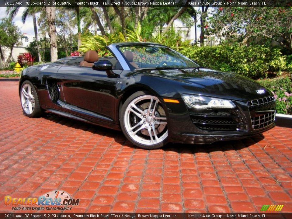 Front 3/4 View of 2011 Audi R8 Spyder 5.2 FSI quattro Photo #1