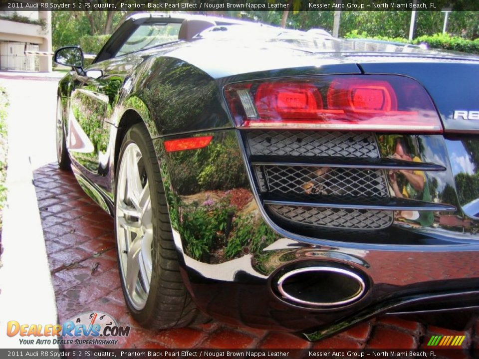 2011 Audi R8 Spyder 5.2 FSI quattro Phantom Black Pearl Effect / Nougat Brown Nappa Leather Photo #11