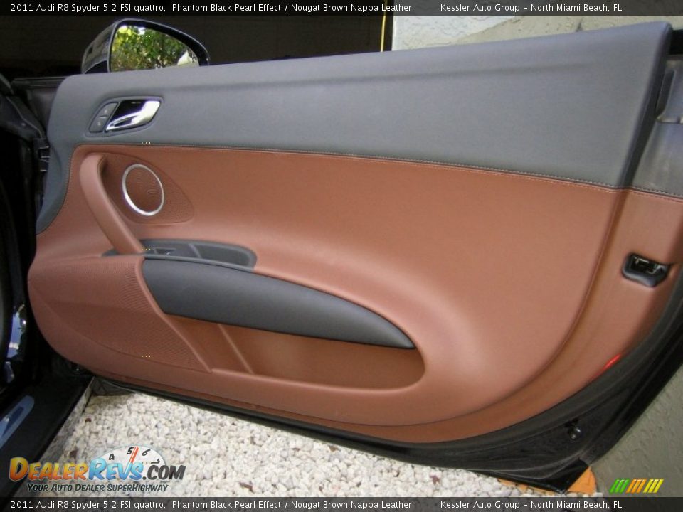 Door Panel of 2011 Audi R8 Spyder 5.2 FSI quattro Photo #32