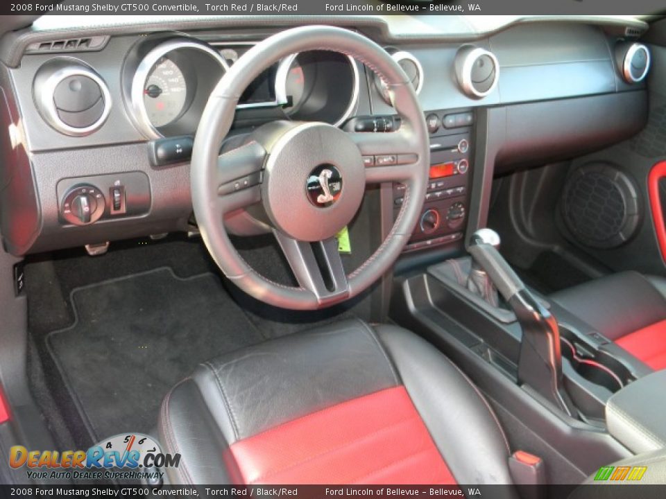Dashboard of 2008 Ford Mustang Shelby GT500 Convertible Photo #7