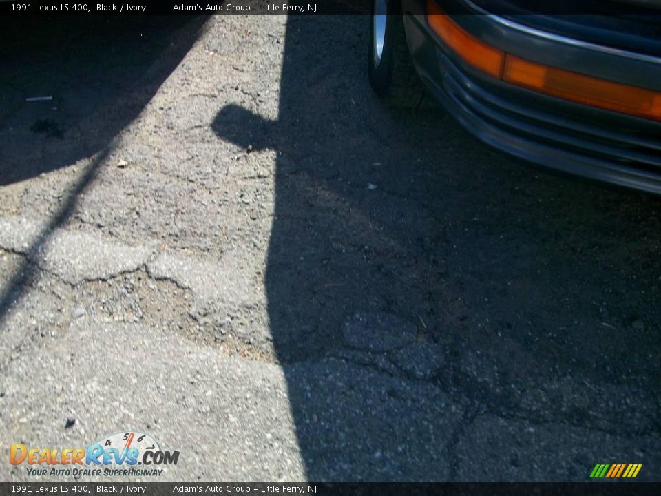 1991 Lexus LS 400 Black / Ivory Photo #3