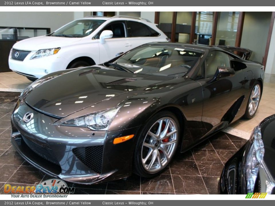 Front 3/4 View of 2012 Lexus LFA Coupe Photo #3