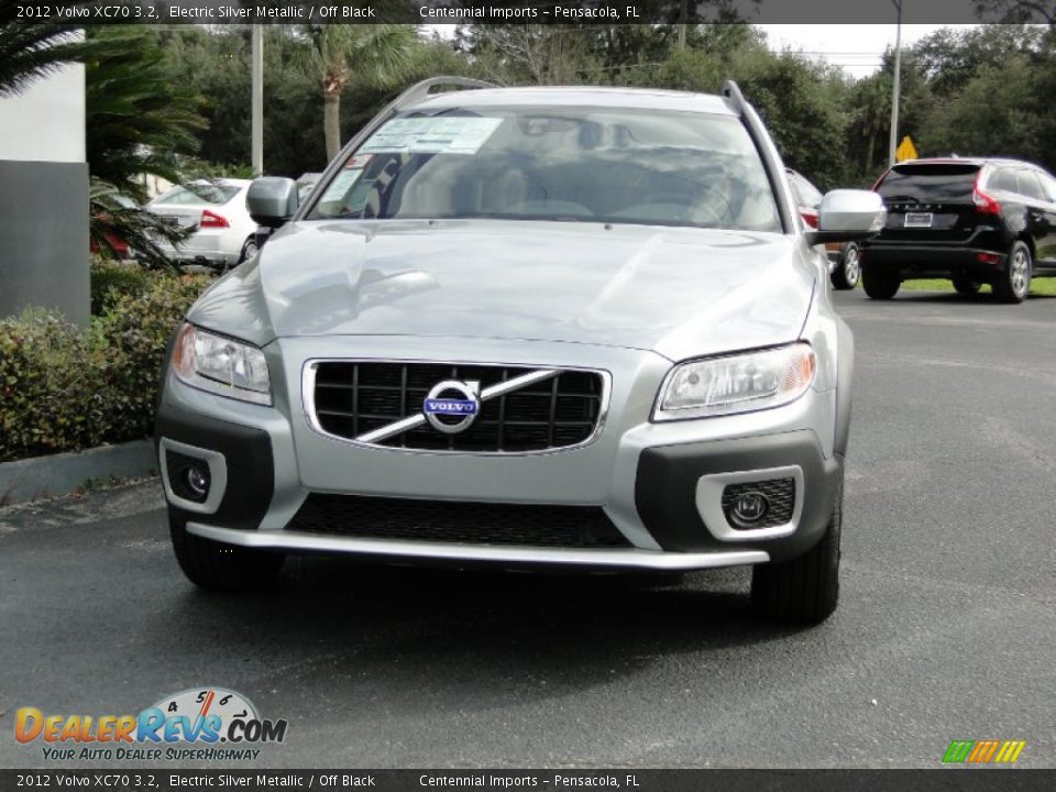 2012 Volvo XC70 3.2 Electric Silver Metallic / Off Black Photo #4