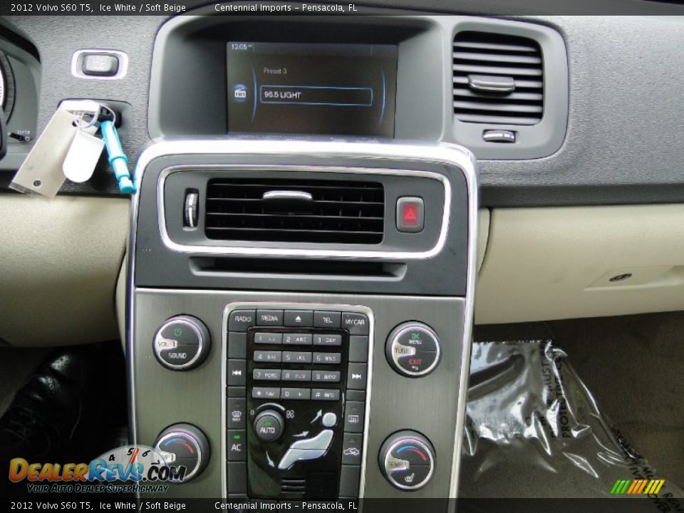 2012 Volvo S60 T5 Ice White / Soft Beige Photo #18