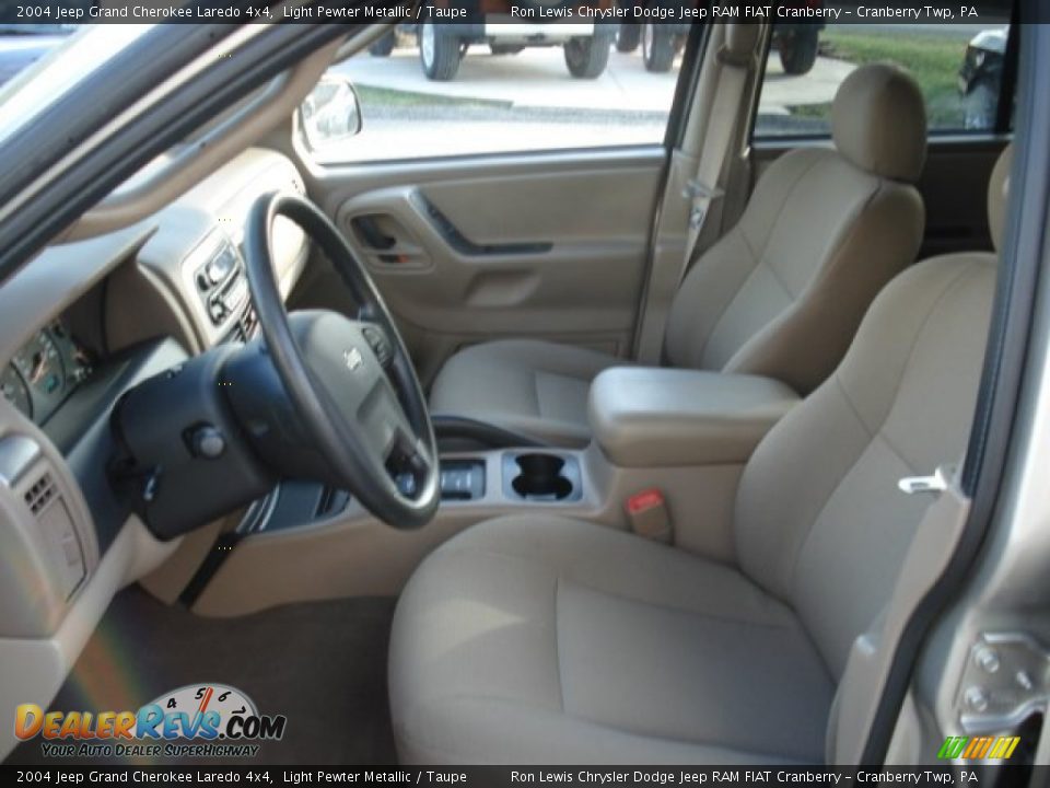 Taupe Interior 2004 Jeep Grand Cherokee Laredo 4x4 Photo