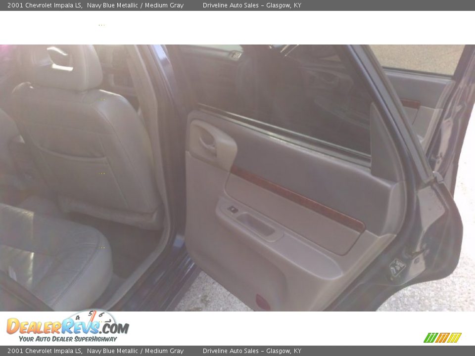 2001 Chevrolet Impala LS Navy Blue Metallic / Medium Gray Photo #9