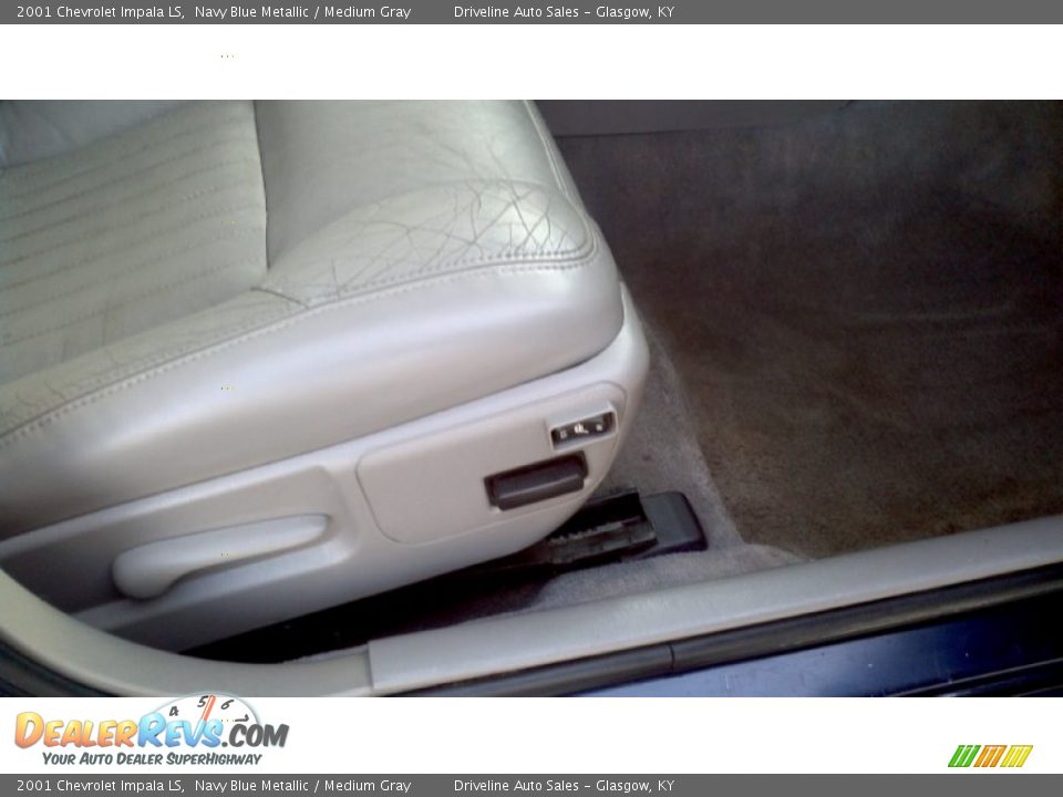 2001 Chevrolet Impala LS Navy Blue Metallic / Medium Gray Photo #11