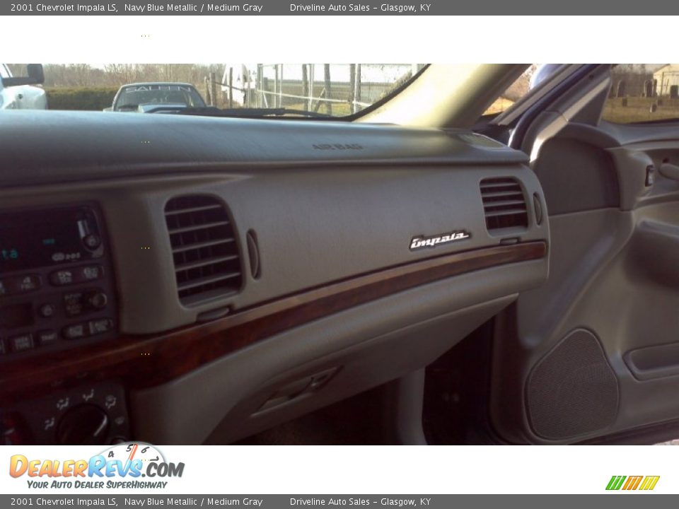 2001 Chevrolet Impala LS Navy Blue Metallic / Medium Gray Photo #20