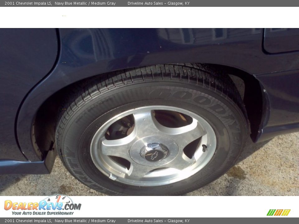 2001 Chevrolet Impala LS Navy Blue Metallic / Medium Gray Photo #29