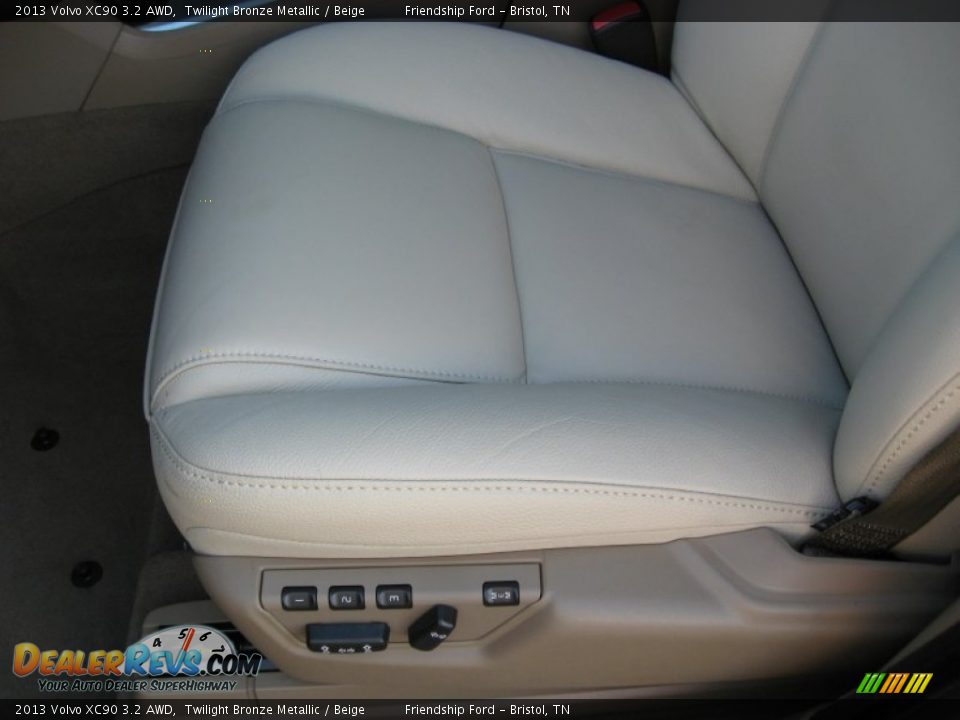 Front Seat of 2013 Volvo XC90 3.2 AWD Photo #15