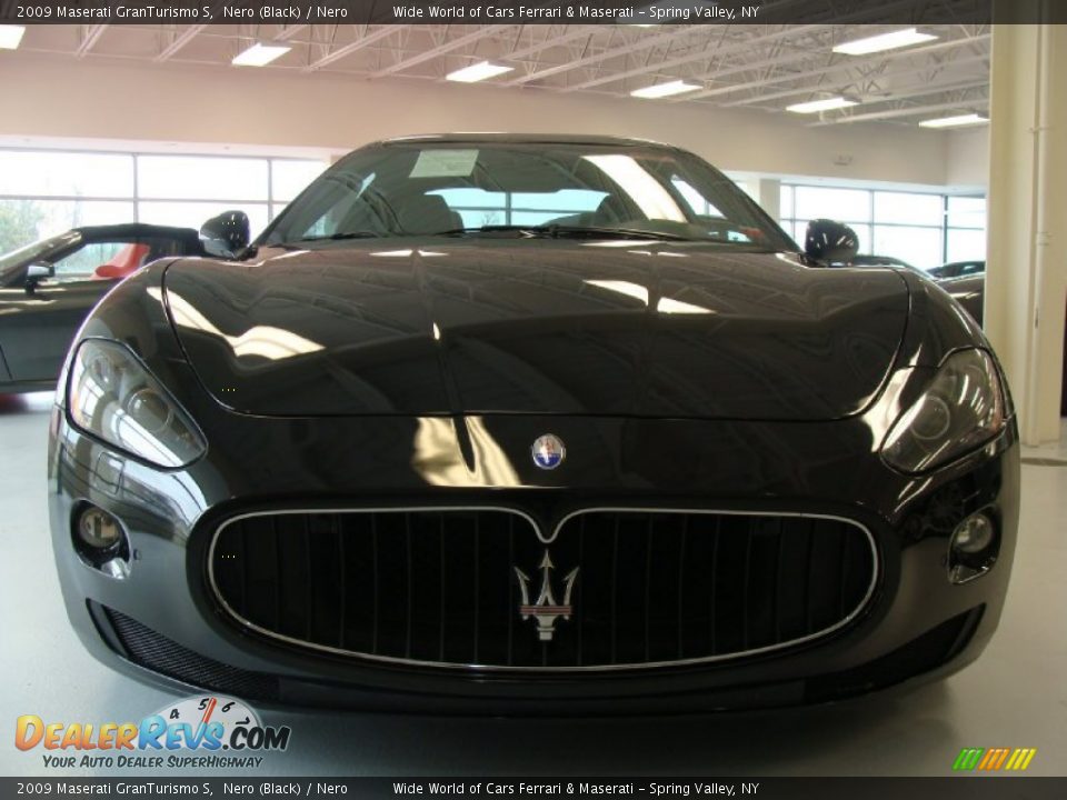 2009 Maserati GranTurismo S Nero (Black) / Nero Photo #2