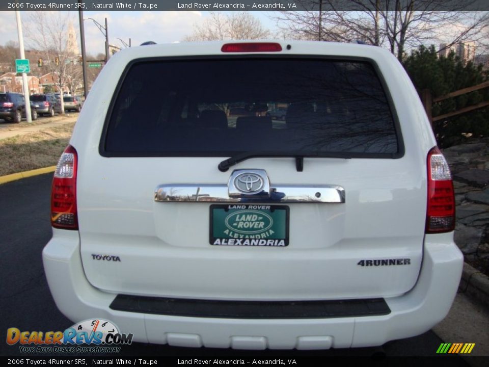 2006 Toyota 4Runner SR5 Natural White / Taupe Photo #9