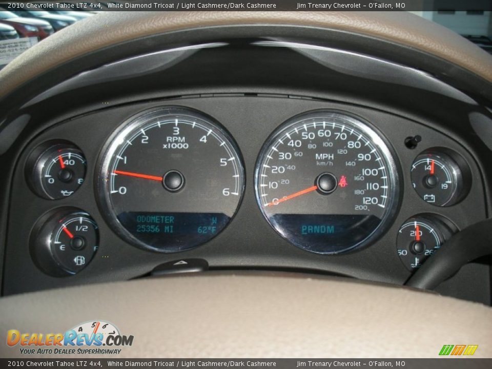2010 Chevrolet Tahoe LTZ 4x4 White Diamond Tricoat / Light Cashmere/Dark Cashmere Photo #15