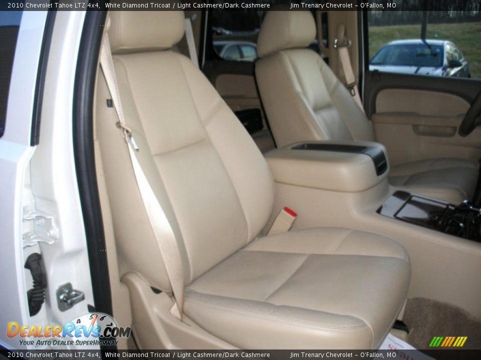 2010 Chevrolet Tahoe LTZ 4x4 White Diamond Tricoat / Light Cashmere/Dark Cashmere Photo #18