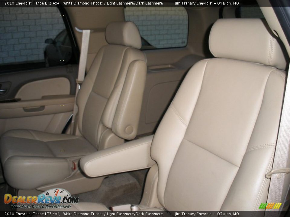 2010 Chevrolet Tahoe LTZ 4x4 White Diamond Tricoat / Light Cashmere/Dark Cashmere Photo #19
