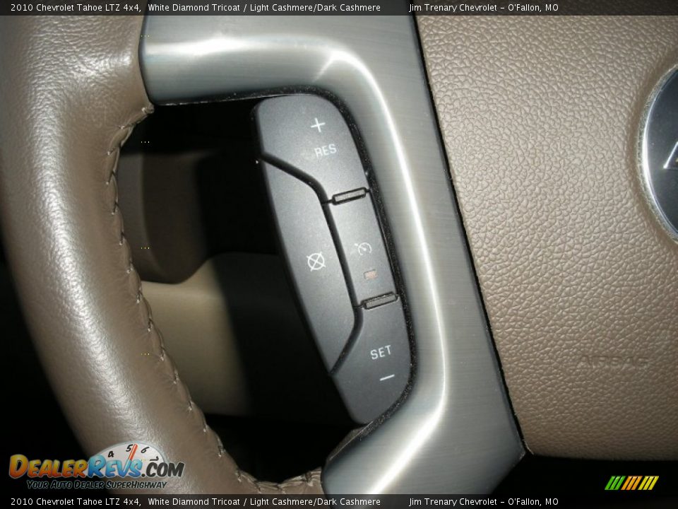 2010 Chevrolet Tahoe LTZ 4x4 White Diamond Tricoat / Light Cashmere/Dark Cashmere Photo #25