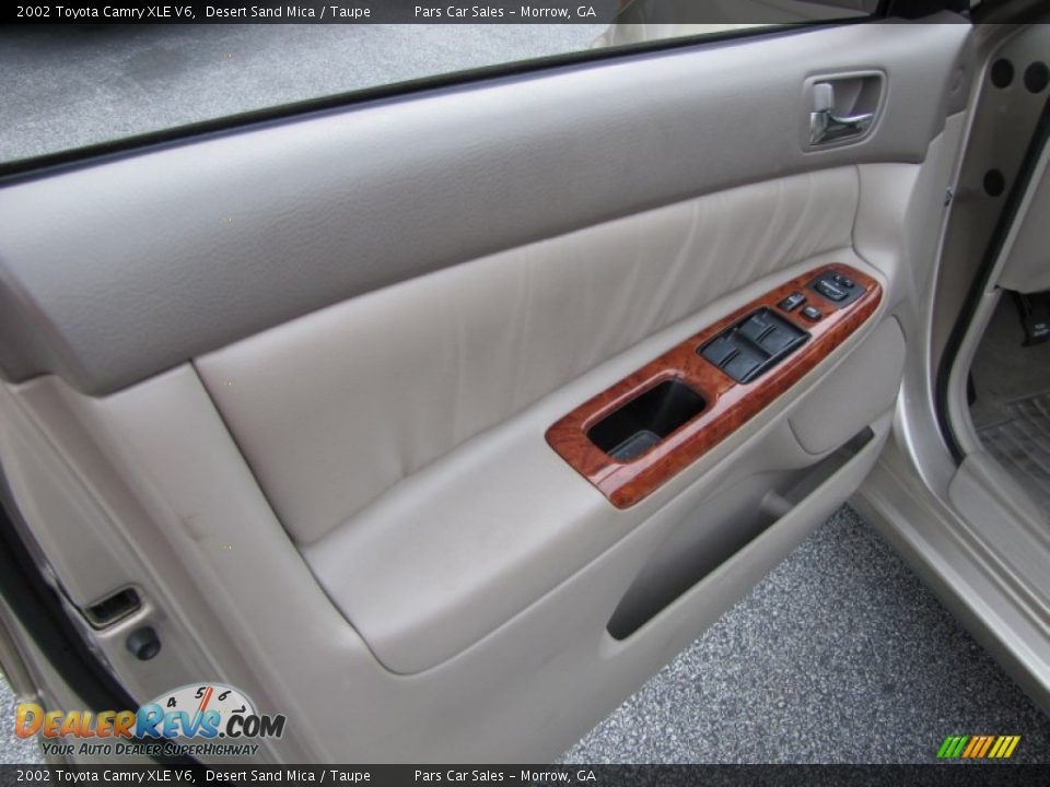 2002 Toyota Camry XLE V6 Desert Sand Mica / Taupe Photo #7