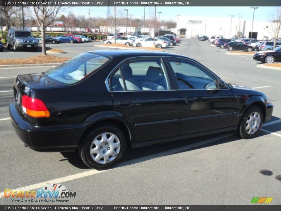 1998 Honda Civic LX Sedan Flamenco Black Pearl / Gray Photo #5