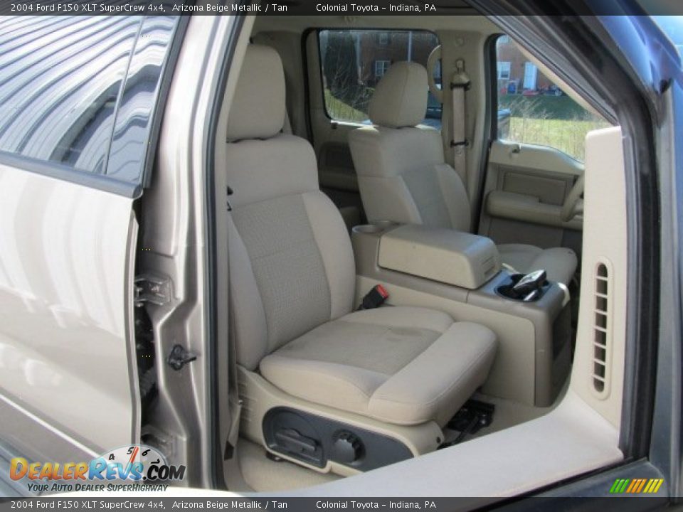 2004 Ford F150 XLT SuperCrew 4x4 Arizona Beige Metallic / Tan Photo #11