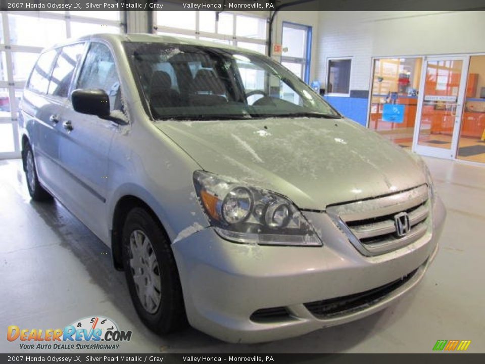 2007 Honda Odyssey LX Silver Pearl Metallic / Gray Photo #4