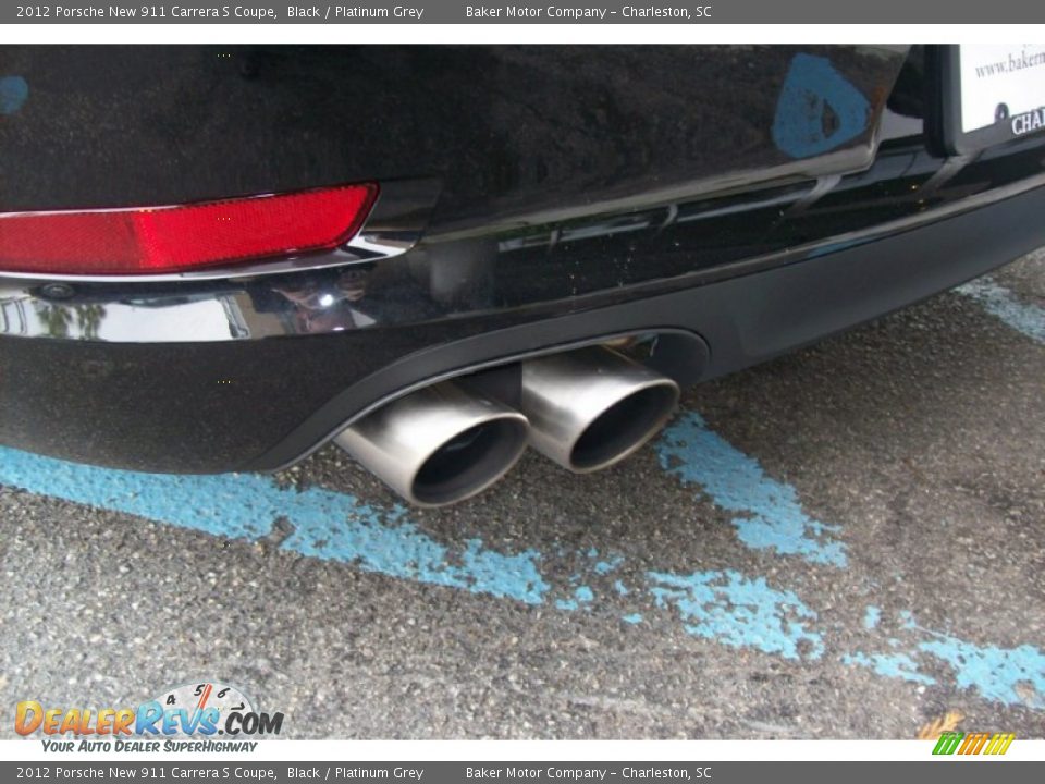 Exhaust of 2012 Porsche New 911 Carrera S Coupe Photo #4