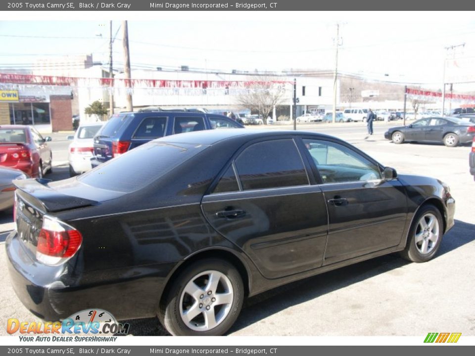 2005 Toyota Camry SE Black / Dark Gray Photo #4