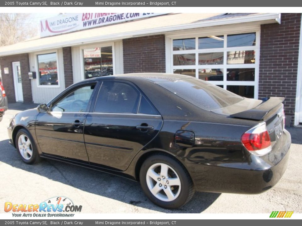 2005 Toyota Camry SE Black / Dark Gray Photo #6