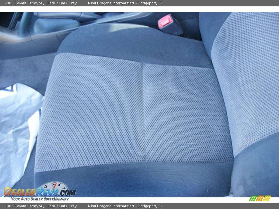 2005 Toyota Camry SE Black / Dark Gray Photo #9