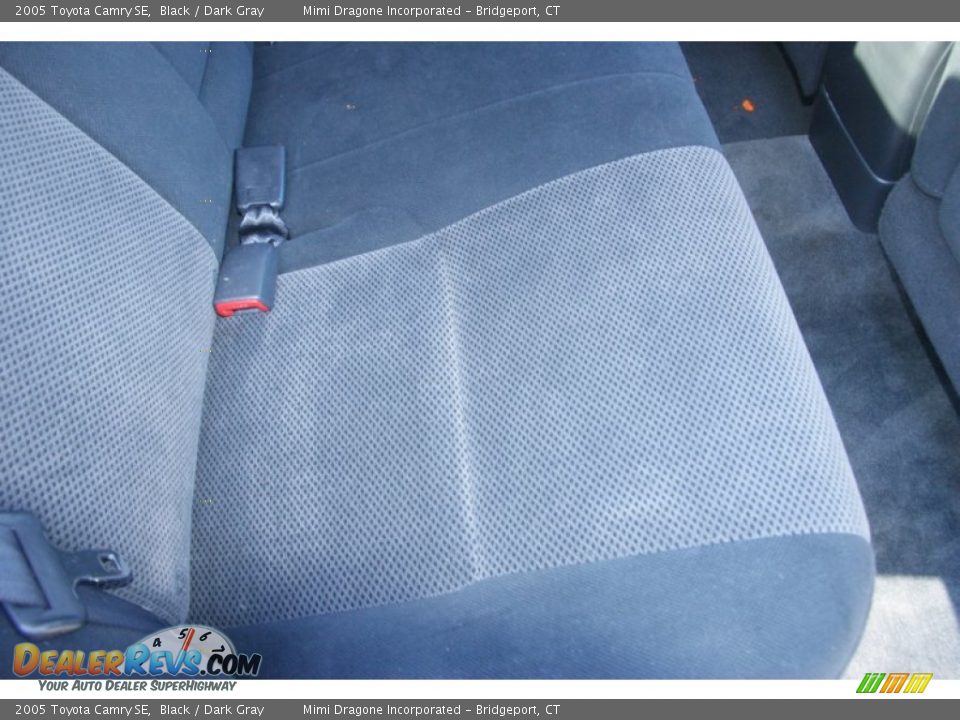 2005 Toyota Camry SE Black / Dark Gray Photo #18