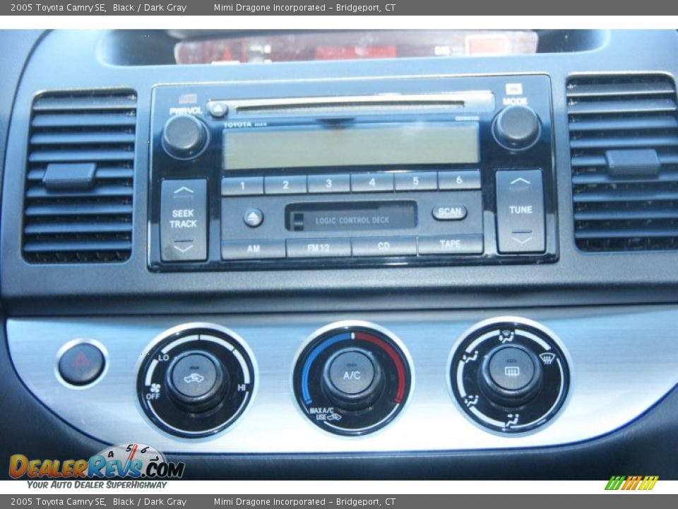 2005 Toyota Camry SE Black / Dark Gray Photo #22