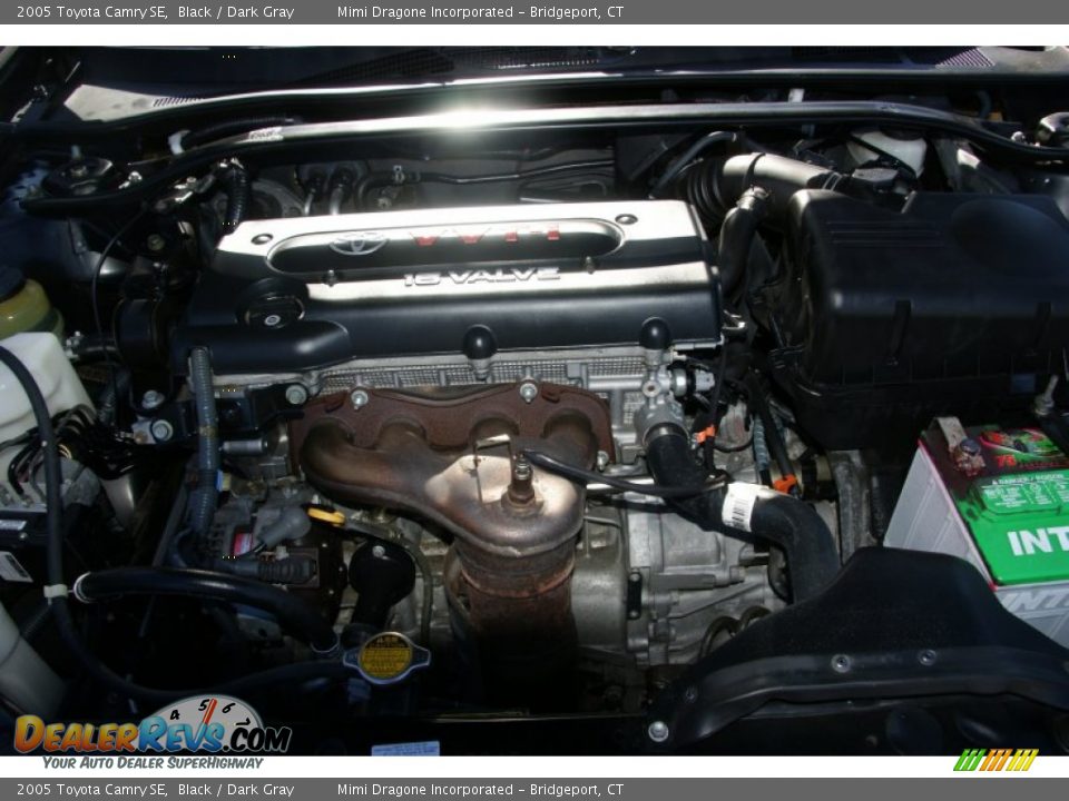 2005 Toyota Camry SE Black / Dark Gray Photo #24