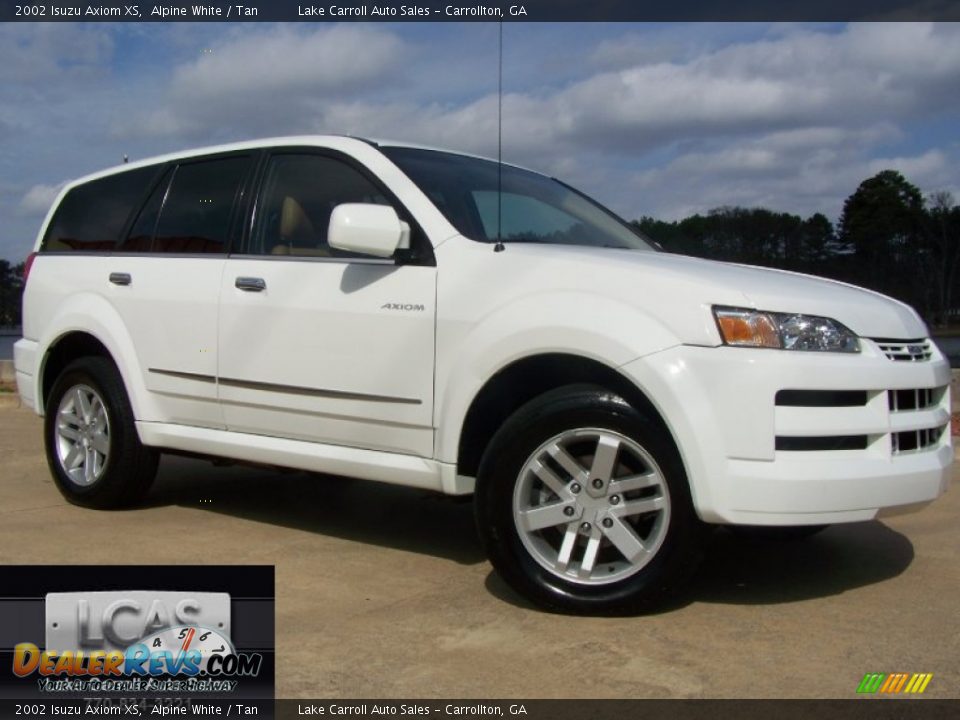 2002 Isuzu Axiom XS Alpine White / Tan Photo #1