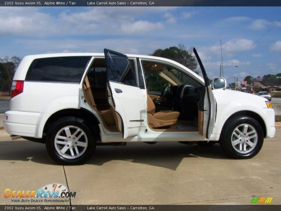 Alpine White 2002 Isuzu Axiom XS Photo #15