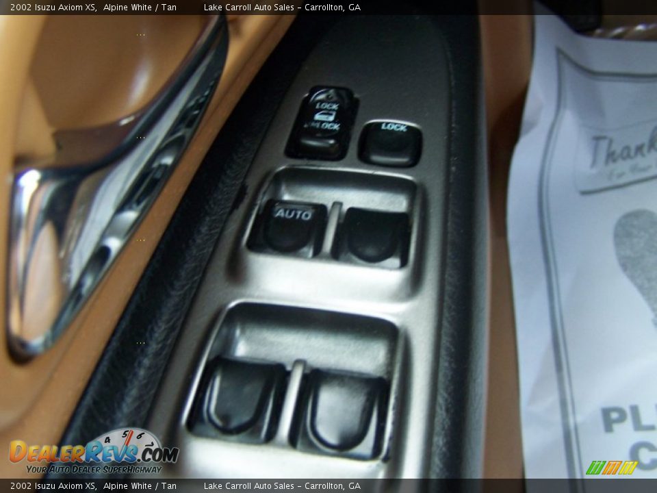 2002 Isuzu Axiom XS Alpine White / Tan Photo #30