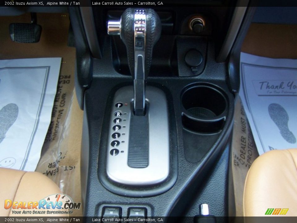 2002 Isuzu Axiom XS Shifter Photo #32