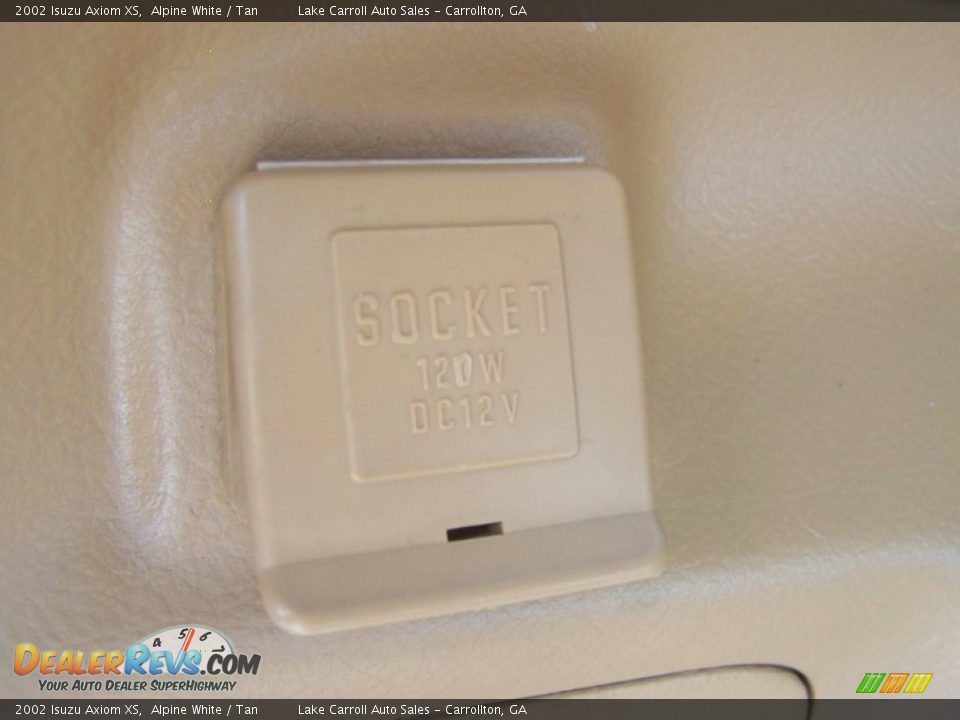 2002 Isuzu Axiom XS Alpine White / Tan Photo #34