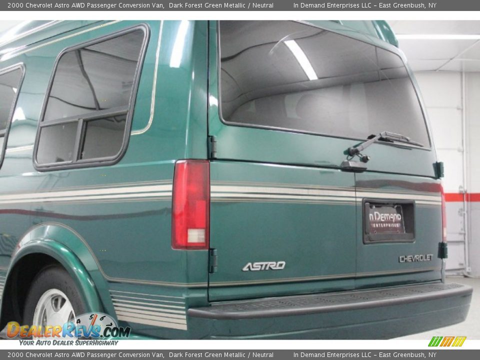 2000 Chevrolet Astro AWD Passenger Conversion Van Dark Forest Green Metallic / Neutral Photo #24