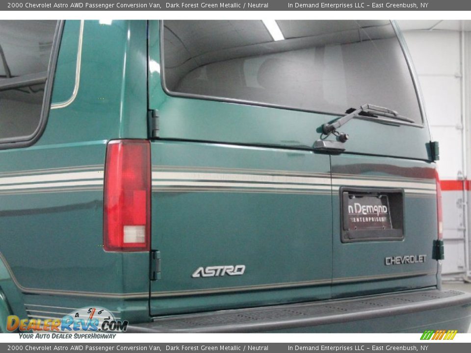 2000 Chevrolet Astro AWD Passenger Conversion Van Dark Forest Green Metallic / Neutral Photo #25