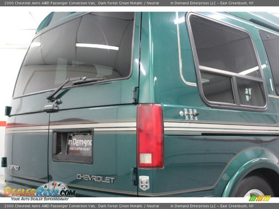 2000 Chevrolet Astro AWD Passenger Conversion Van Dark Forest Green Metallic / Neutral Photo #31