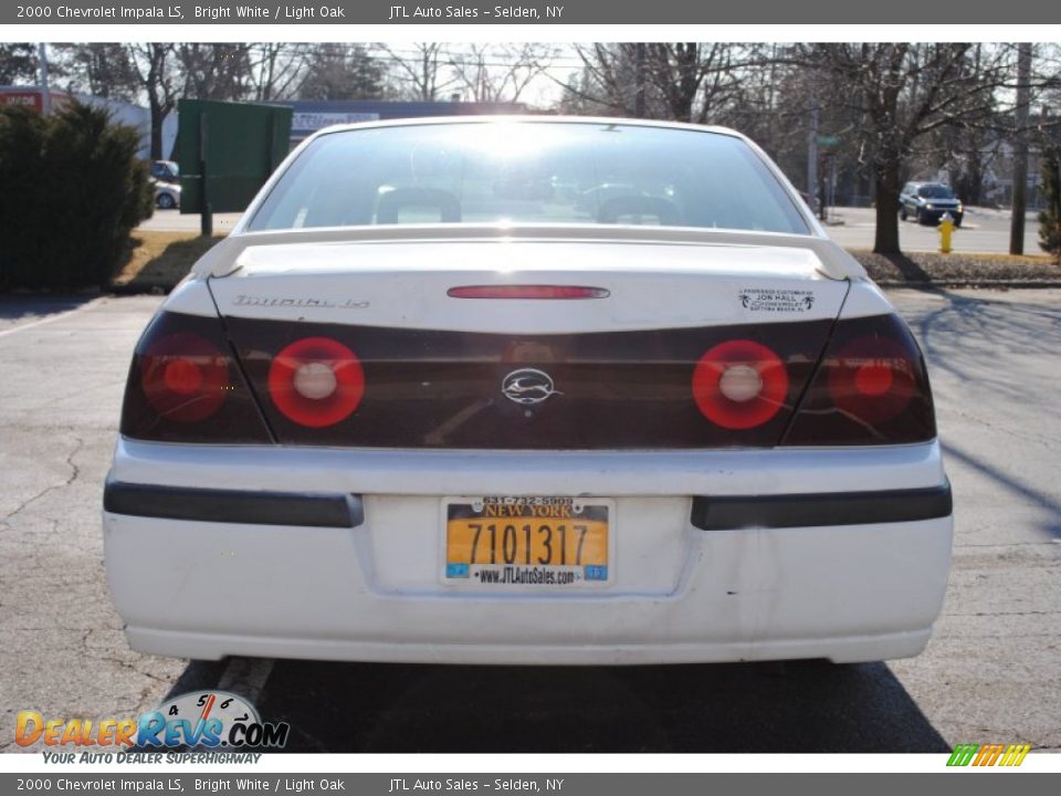 2000 Chevrolet Impala LS Bright White / Light Oak Photo #5